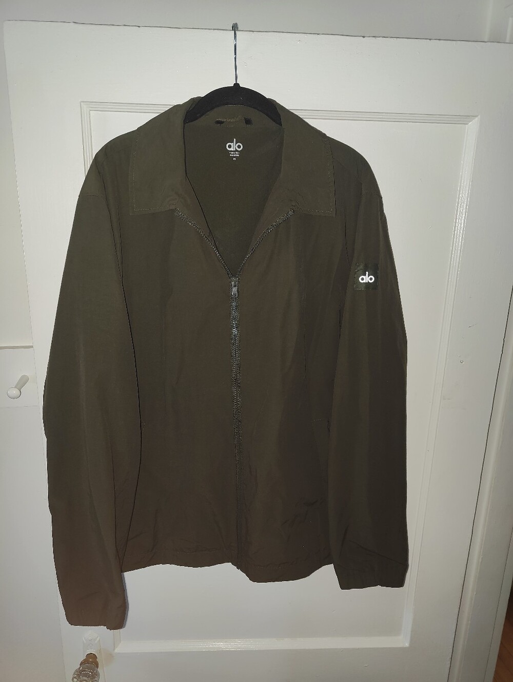 ALO Yoga Men's Olive Lightweight Zip Jacket